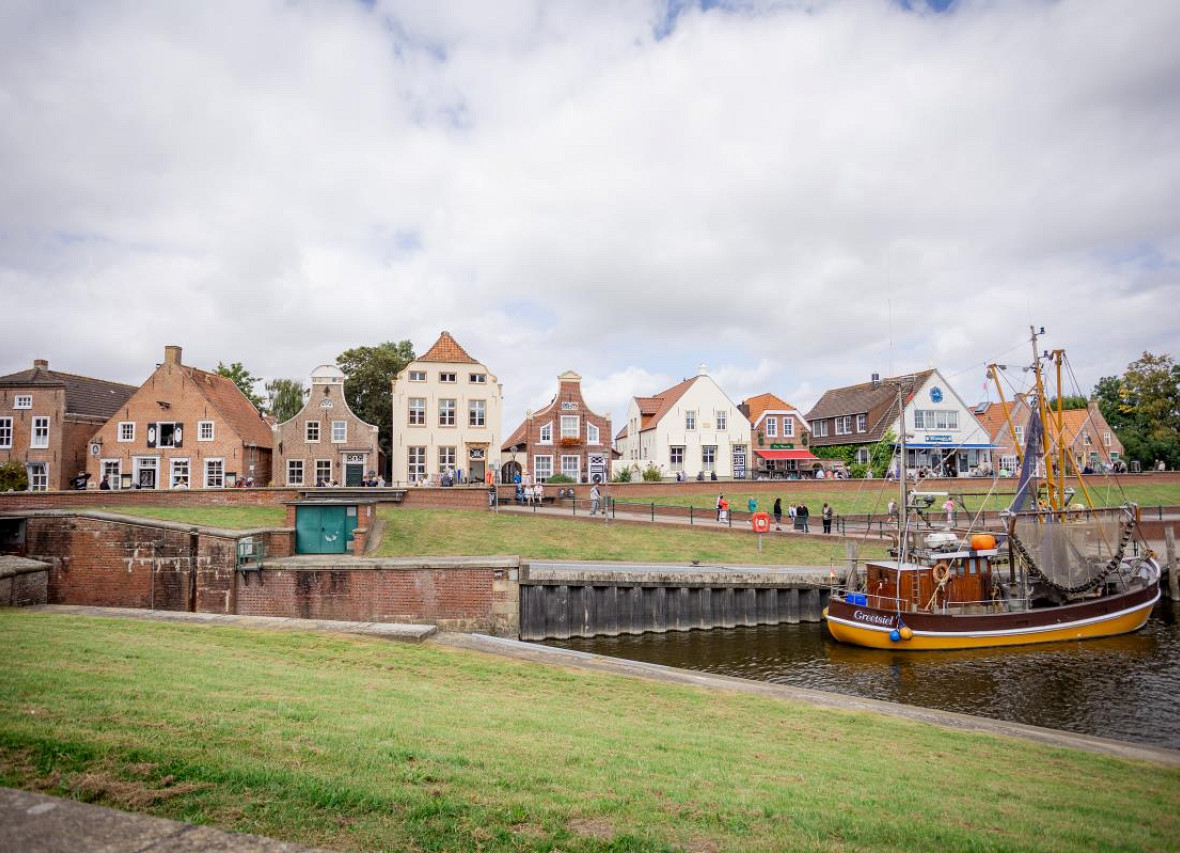Krabbenkutter im Hafen