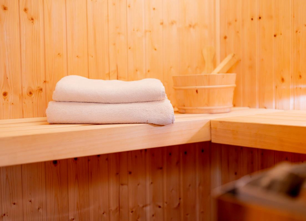 Warme Auszeit in der Sauna – dein Wohlfühlmoment in Dock 2