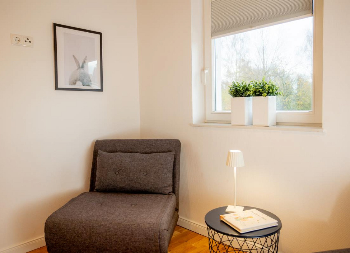 Vielseitige Ruheoase – gemütlicher Sessel mit Schlaffunktion in Dock 2